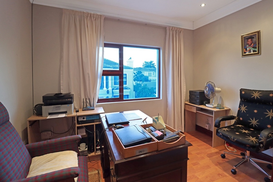 5 Bedroom Property for Sale in Bryanston Gauteng