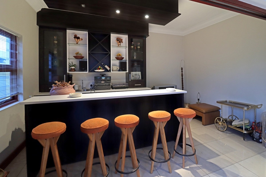 5 Bedroom Property for Sale in Bryanston Gauteng