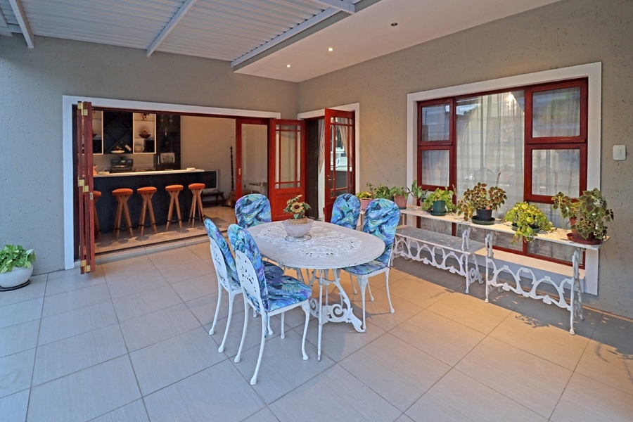 5 Bedroom Property for Sale in Bryanston Gauteng