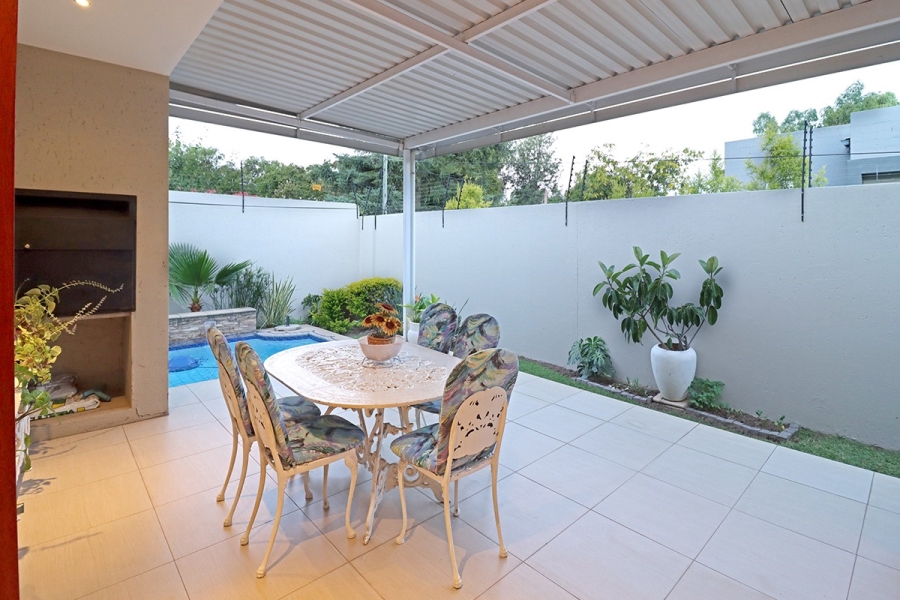 5 Bedroom Property for Sale in Bryanston Gauteng