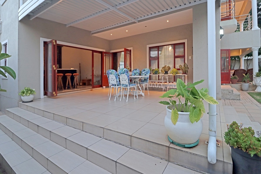5 Bedroom Property for Sale in Bryanston Gauteng