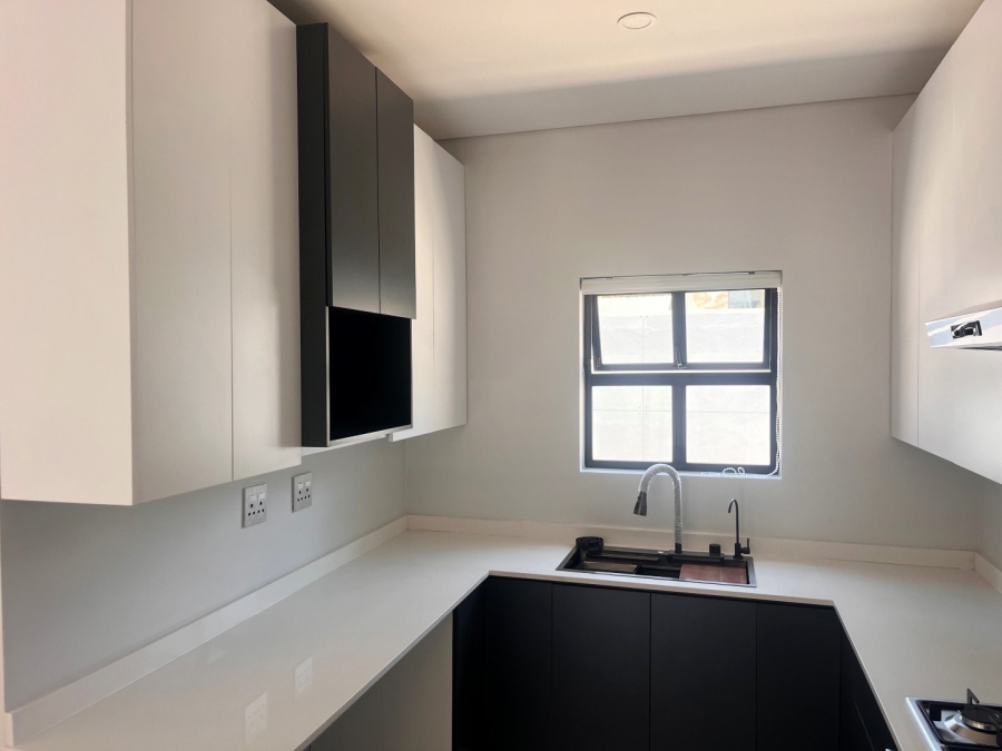 To Let 2 Bedroom Property for Rent in Oaklands Gauteng