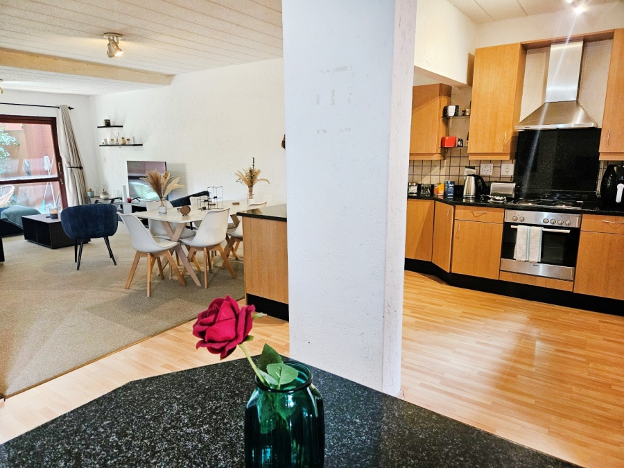 2 Bedroom Property for Sale in Sunninghill Gauteng