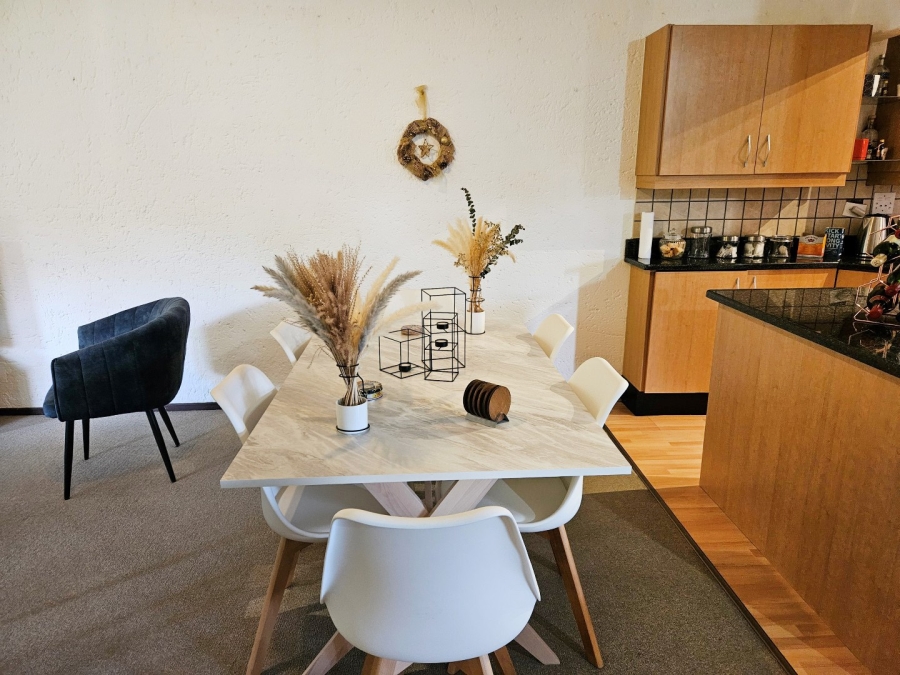 2 Bedroom Property for Sale in Sunninghill Gauteng