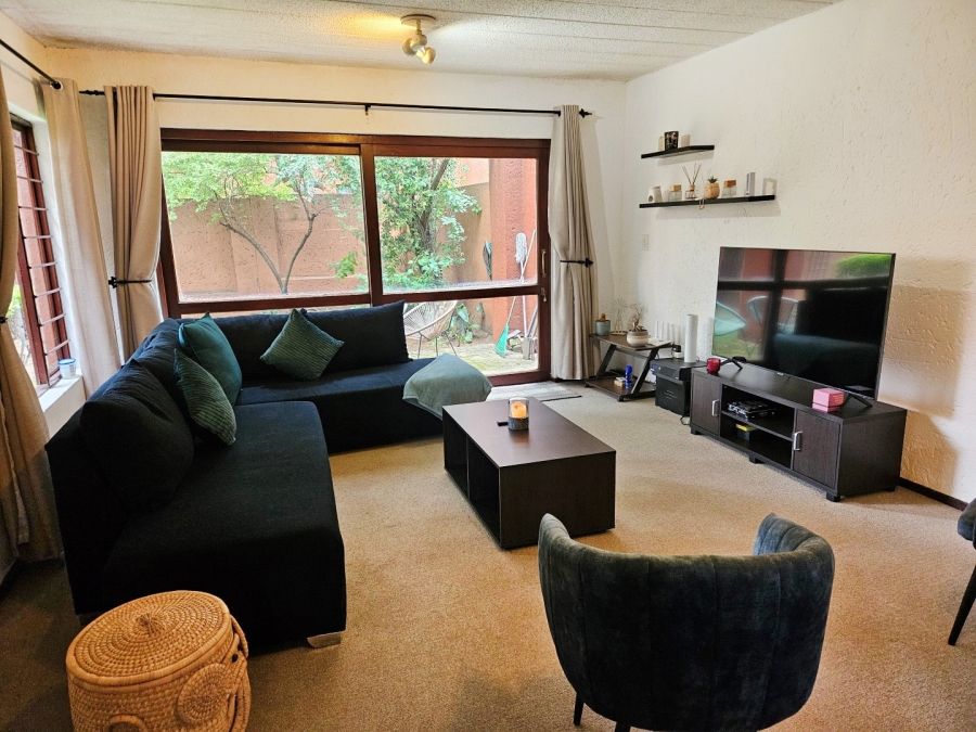 2 Bedroom Property for Sale in Sunninghill Gauteng