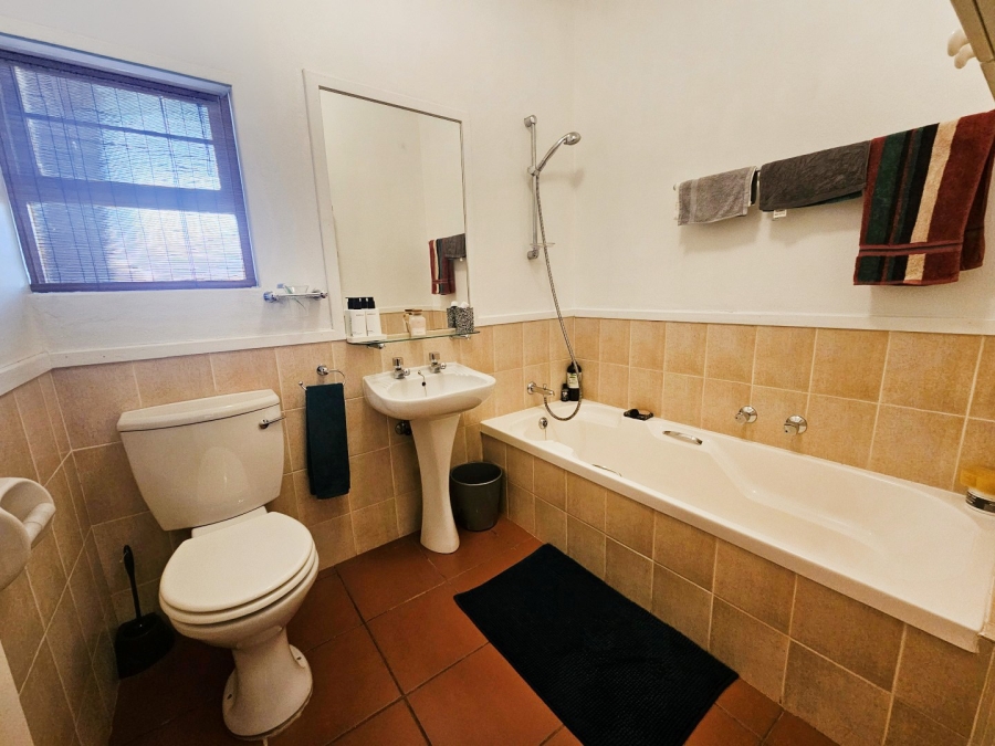 2 Bedroom Property for Sale in Sunninghill Gauteng