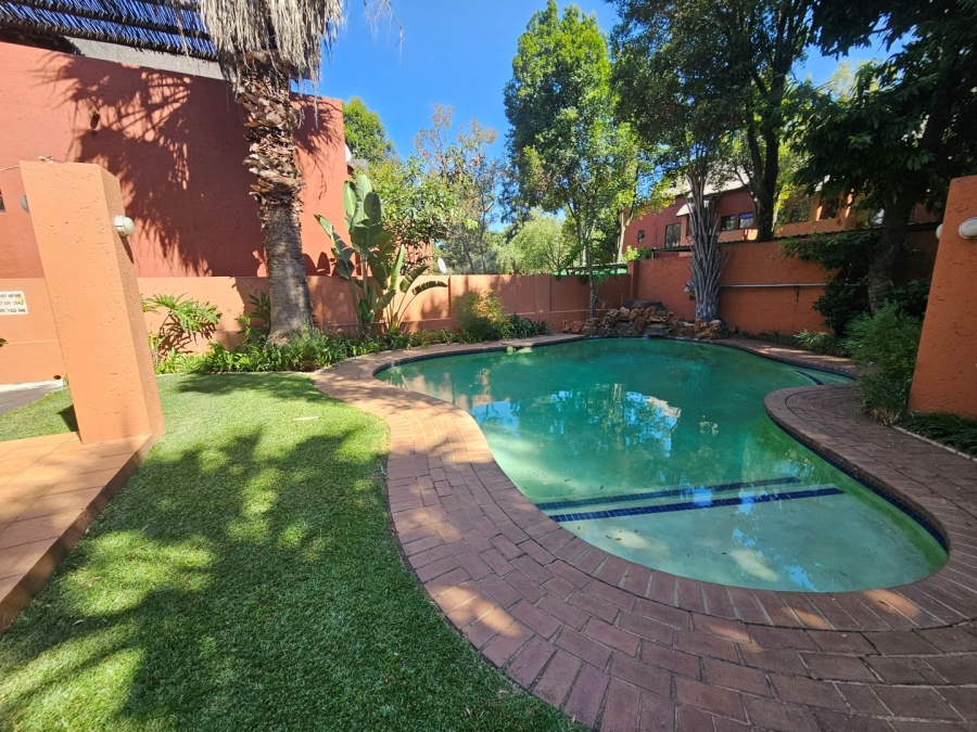 2 Bedroom Property for Sale in Sunninghill Gauteng