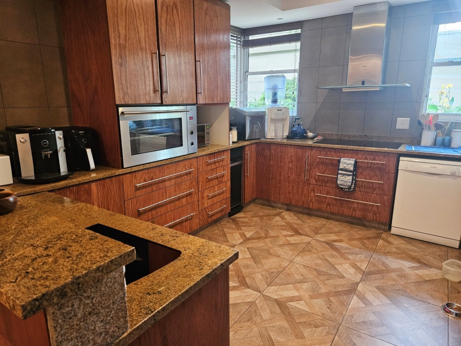 3 Bedroom Property for Sale in Dunkeld Gauteng