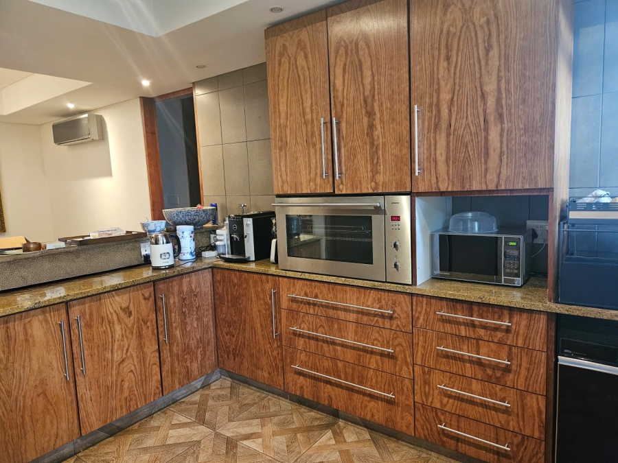 3 Bedroom Property for Sale in Dunkeld Gauteng