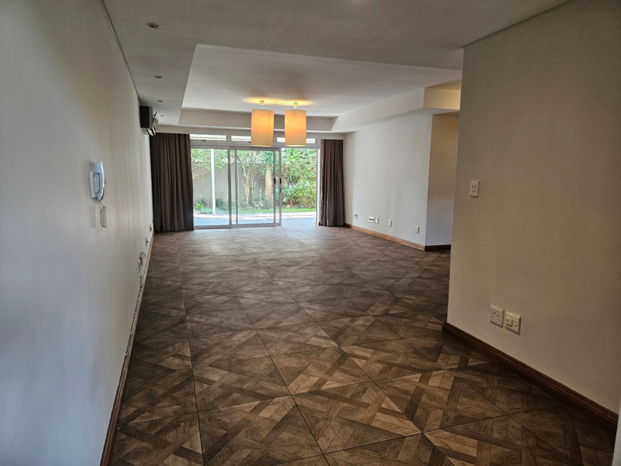 To Let 3 Bedroom Property for Rent in Dunkeld Gauteng