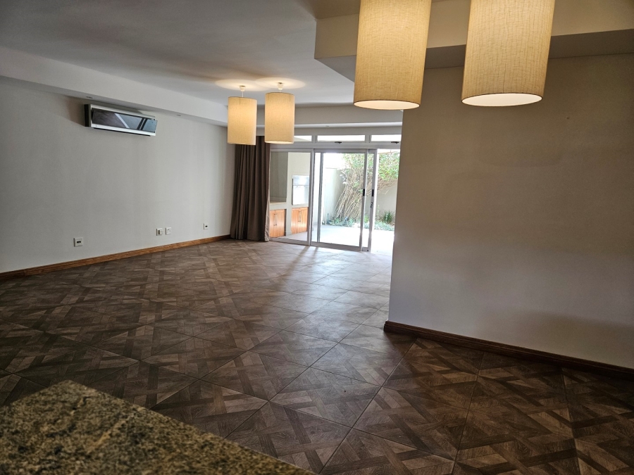 To Let 3 Bedroom Property for Rent in Dunkeld Gauteng