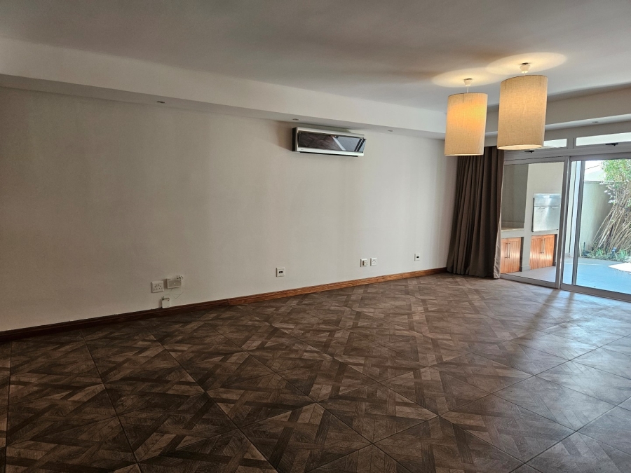 To Let 3 Bedroom Property for Rent in Dunkeld Gauteng