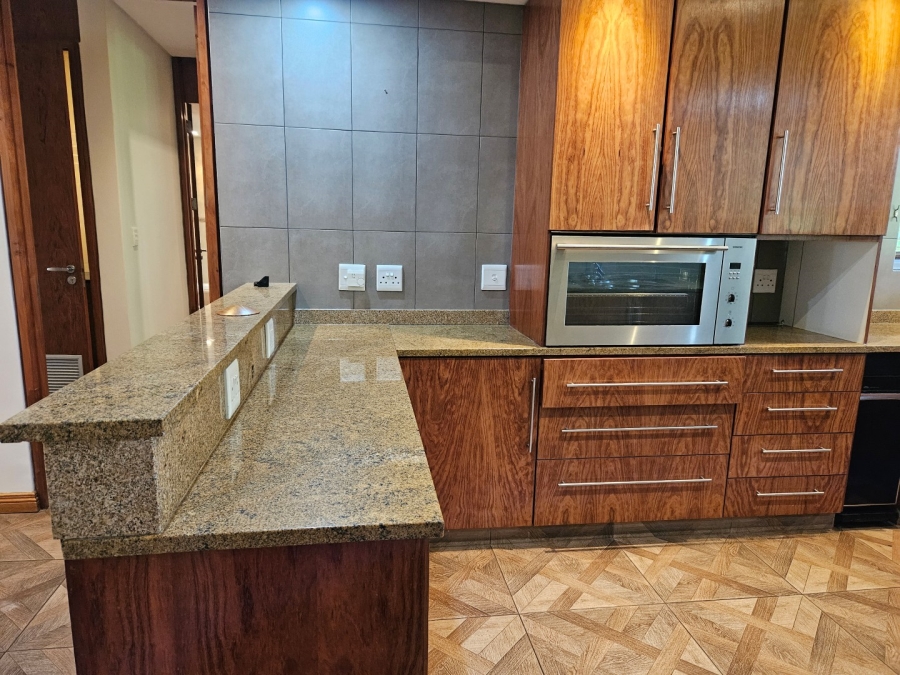 To Let 3 Bedroom Property for Rent in Dunkeld Gauteng
