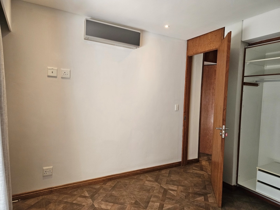 To Let 3 Bedroom Property for Rent in Dunkeld Gauteng