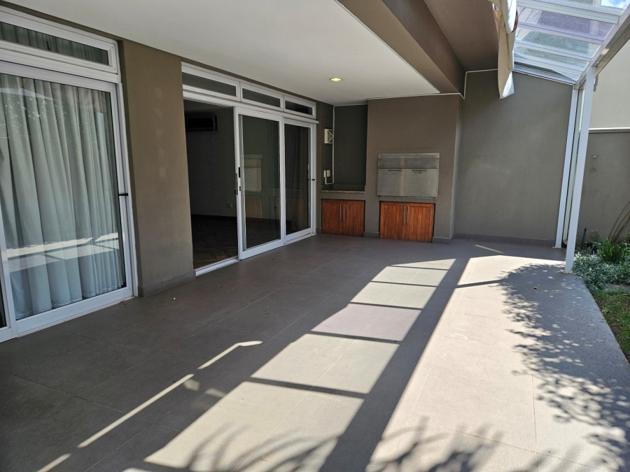 To Let 3 Bedroom Property for Rent in Dunkeld Gauteng