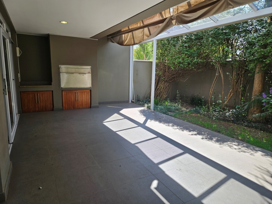 To Let 3 Bedroom Property for Rent in Dunkeld Gauteng