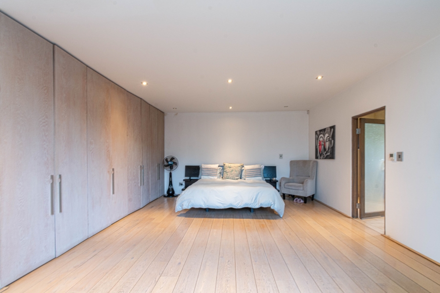 4 Bedroom Property for Sale in Greenside Gauteng