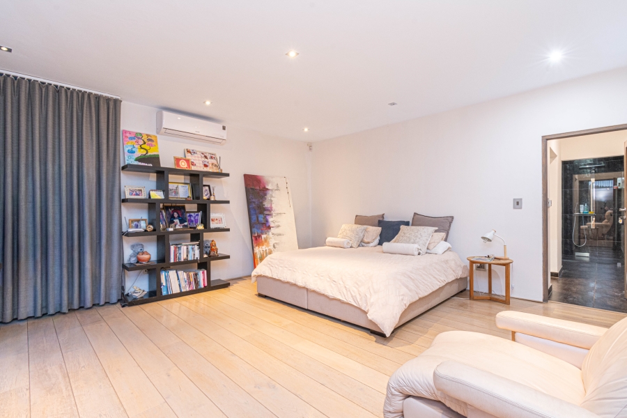 4 Bedroom Property for Sale in Greenside Gauteng