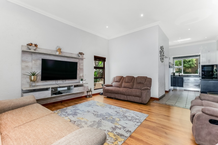 4 Bedroom Property for Sale in Fairland Gauteng