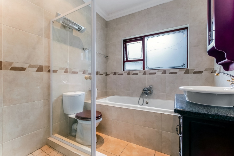 4 Bedroom Property for Sale in Fairland Gauteng