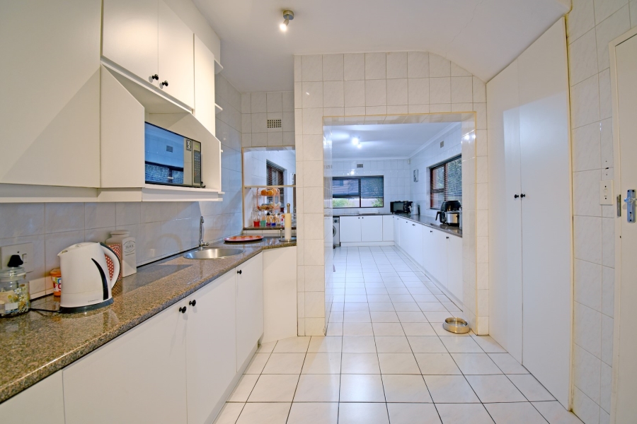 4 Bedroom Property for Sale in Petervale Gauteng