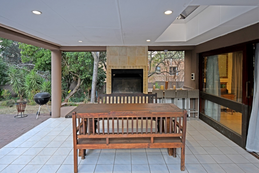 4 Bedroom Property for Sale in Petervale Gauteng