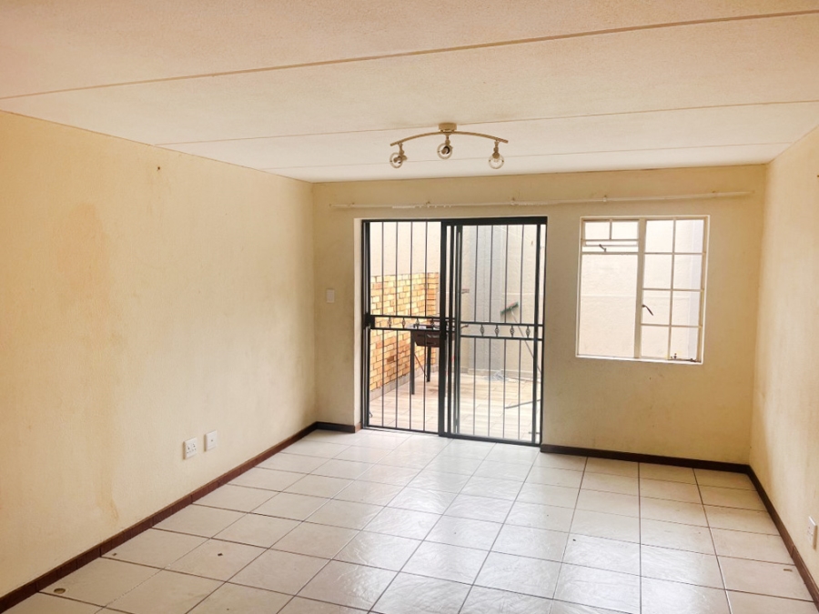 2 Bedroom Property for Sale in Primrose Hill Gauteng