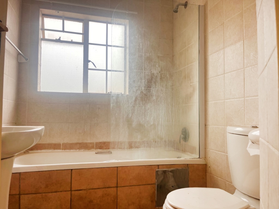 2 Bedroom Property for Sale in Primrose Hill Gauteng