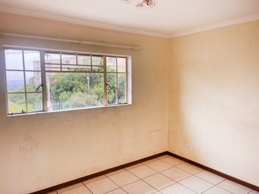 2 Bedroom Property for Sale in Primrose Hill Gauteng