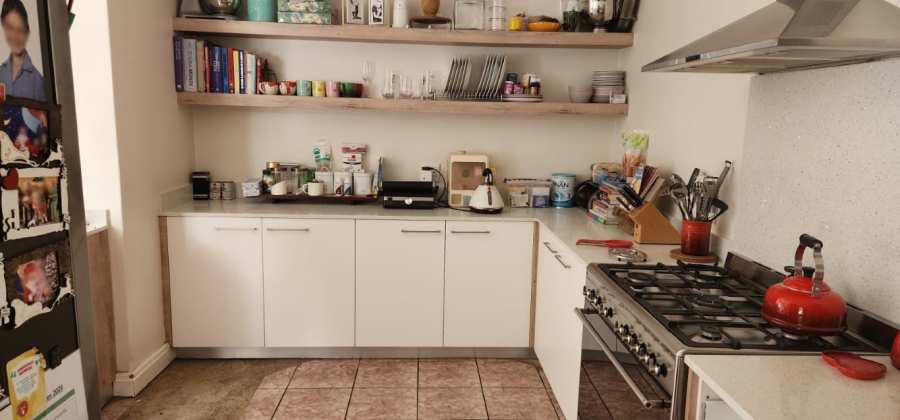 4 Bedroom Property for Sale in Petervale Gauteng