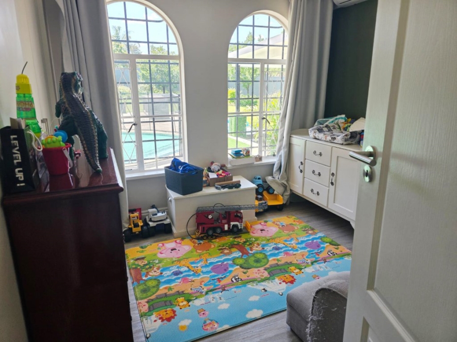 4 Bedroom Property for Sale in Petervale Gauteng