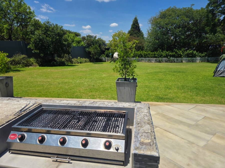 4 Bedroom Property for Sale in Petervale Gauteng