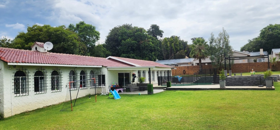 4 Bedroom Property for Sale in Petervale Gauteng