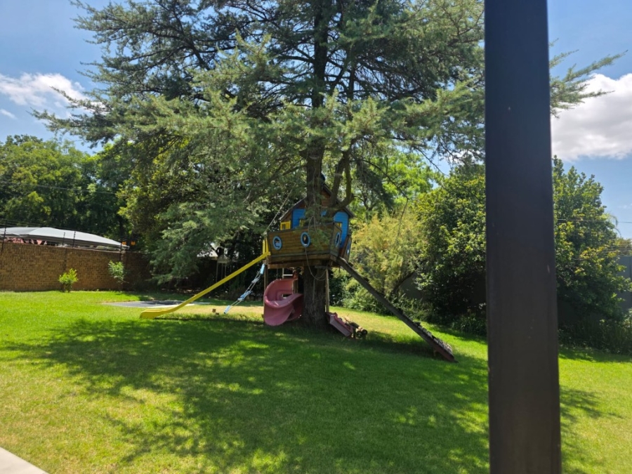 4 Bedroom Property for Sale in Petervale Gauteng