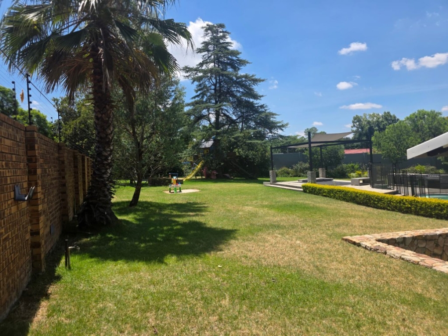 4 Bedroom Property for Sale in Petervale Gauteng