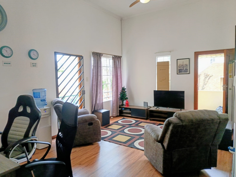 2 Bedroom Property for Sale in Radiokop Gauteng