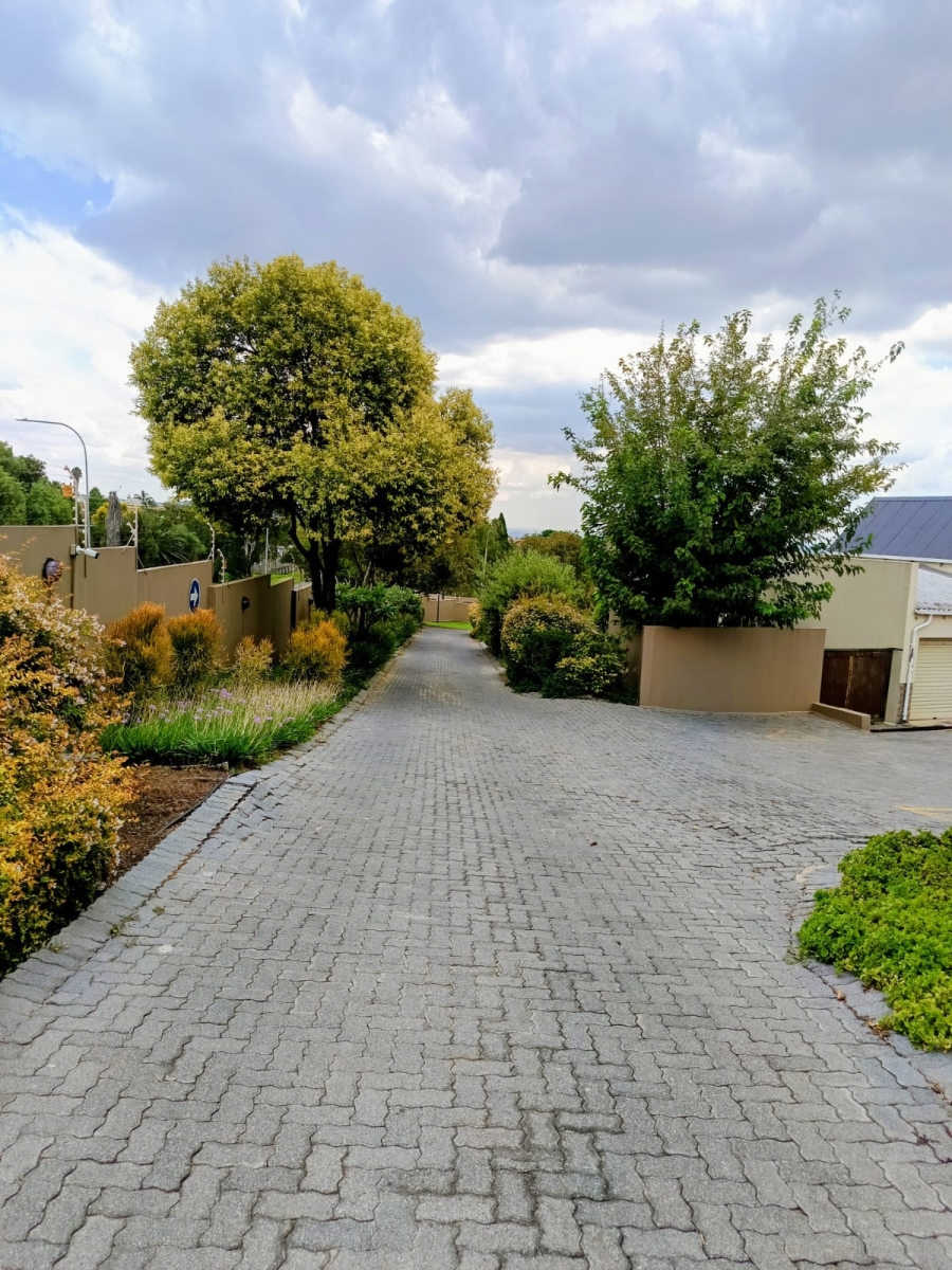 2 Bedroom Property for Sale in Radiokop Gauteng