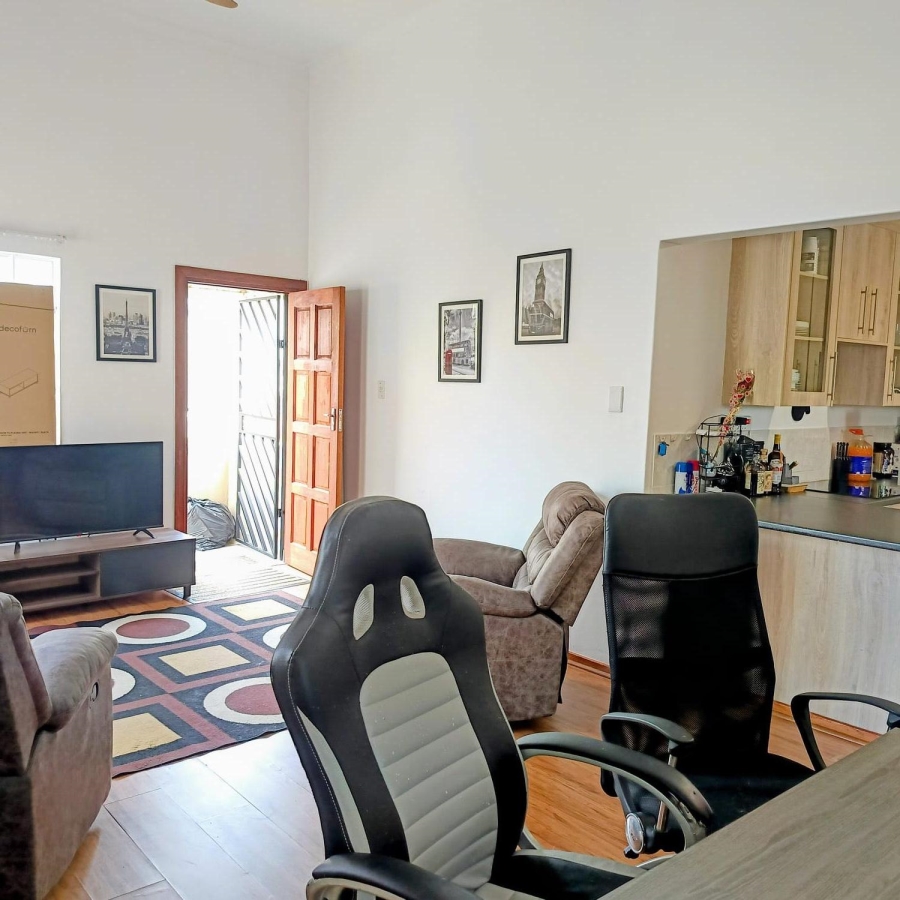 2 Bedroom Property for Sale in Radiokop Gauteng