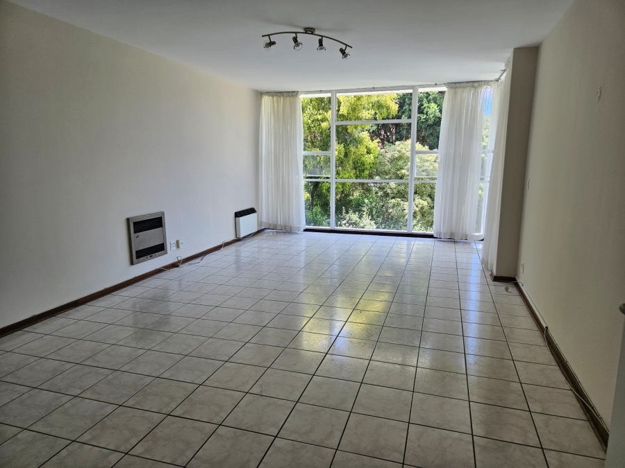 2 Bedroom Property for Sale in Dunkeld Gauteng
