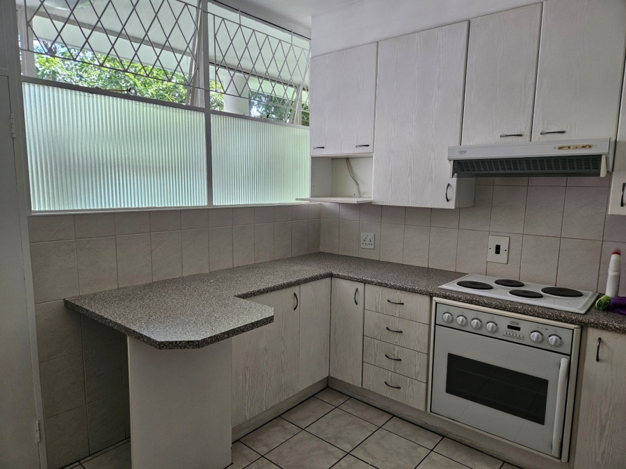 2 Bedroom Property for Sale in Dunkeld Gauteng