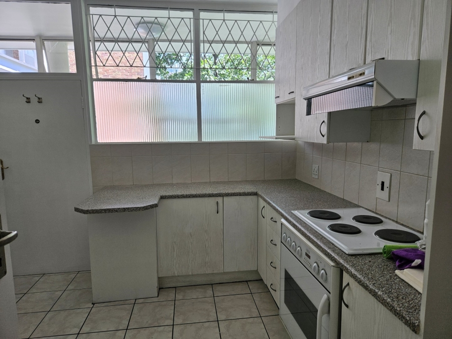 2 Bedroom Property for Sale in Dunkeld Gauteng
