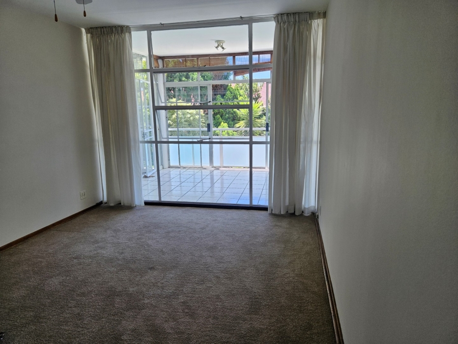 2 Bedroom Property for Sale in Dunkeld Gauteng