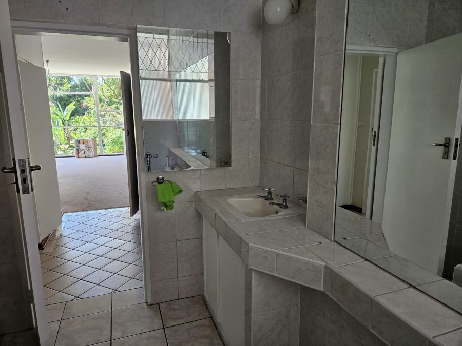 2 Bedroom Property for Sale in Dunkeld Gauteng