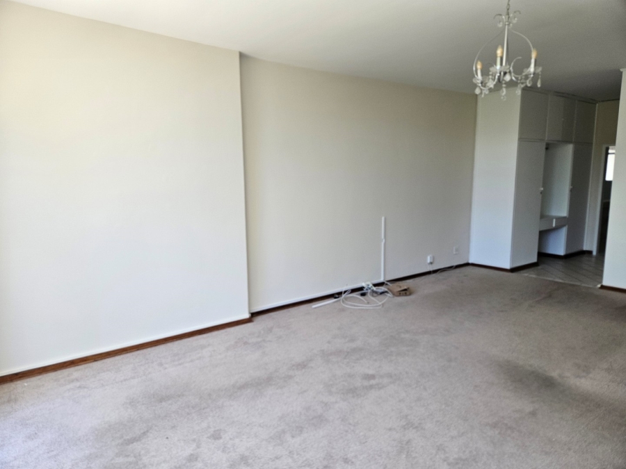 2 Bedroom Property for Sale in Dunkeld Gauteng