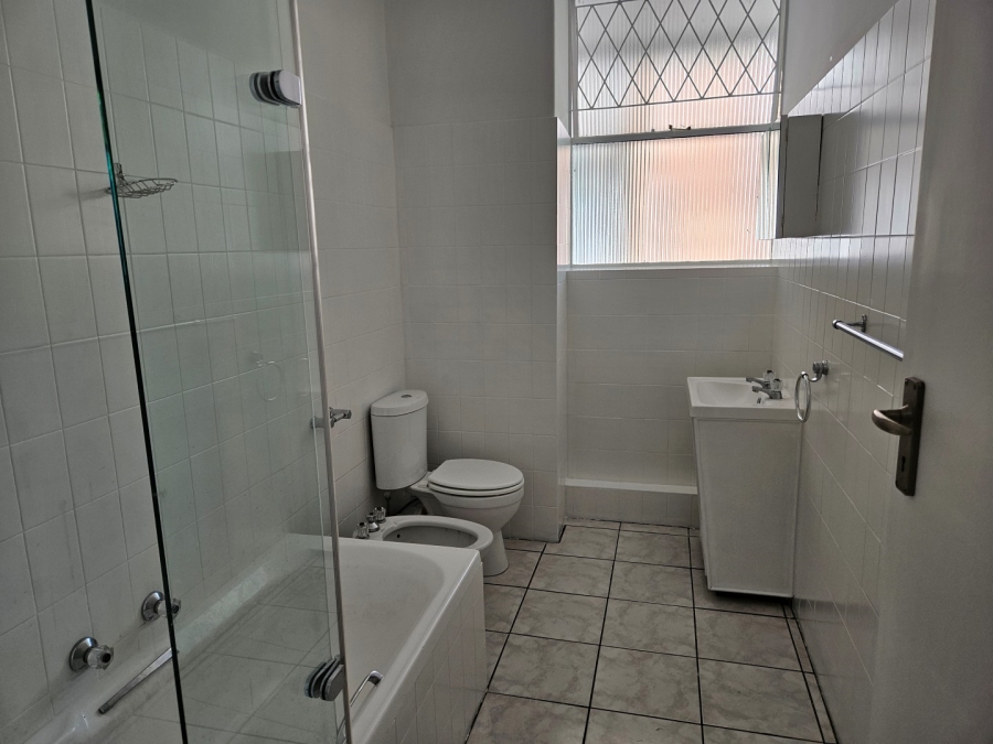 2 Bedroom Property for Sale in Dunkeld Gauteng