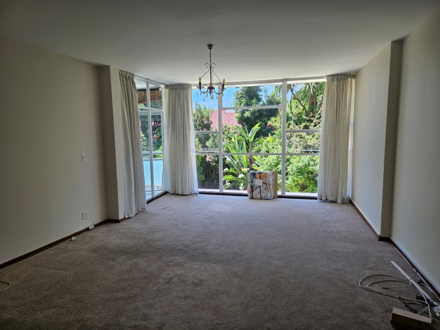 2 Bedroom Property for Sale in Dunkeld Gauteng