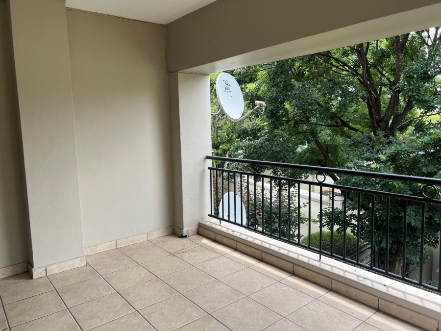 To Let 2 Bedroom Property for Rent in Woodmead Gauteng