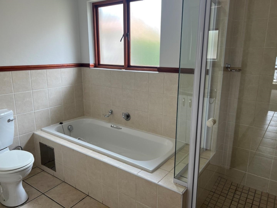 To Let 2 Bedroom Property for Rent in Woodmead Gauteng