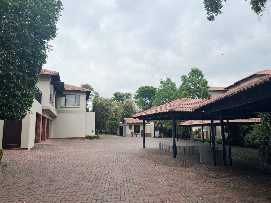 To Let 2 Bedroom Property for Rent in Woodmead Gauteng