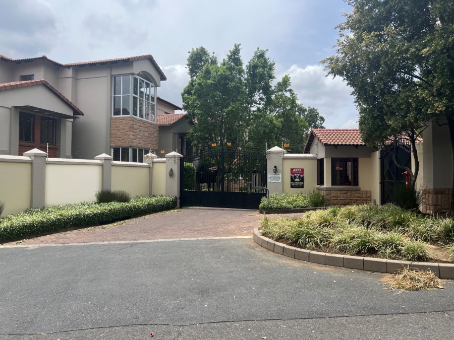 To Let 2 Bedroom Property for Rent in Woodmead Gauteng